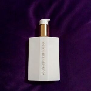 Estee lauder youth dew  lotion. Nwot!